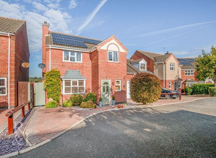 4 Bedroom Detached House For Sale In Boncroft Gardens, Oakthorpe, DE12