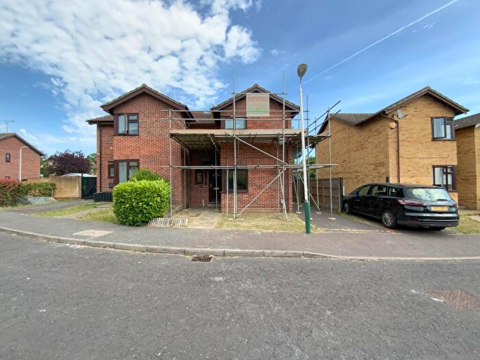 3 Bedroom Semi-Detached House To Rent In Kirby Close, Romford, London, RM3