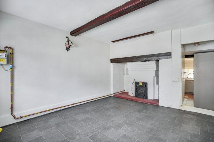 2 Bedroom Terraced House For Sale In Benover Road, Yalding, ME18
