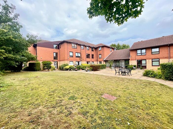1 Bedroom Property For Sale In Eastfield Road, Peterborough, PE1