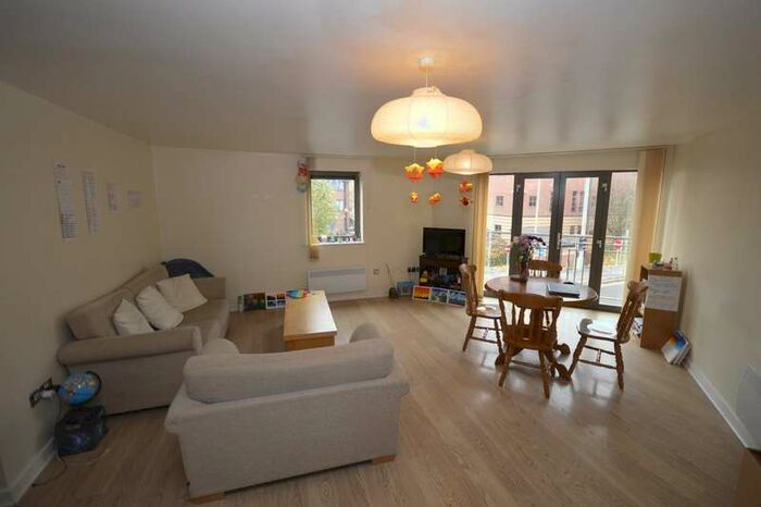 2 Bedroom Apartment To Rent In Albion Street, Wolverhampton, West Midlands, WV1