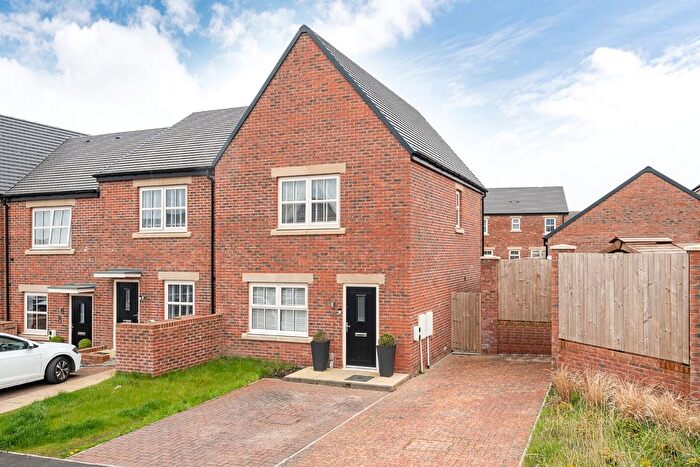 3 Bedroom Semi-Detached House For Sale In Aspen Avenue, Newcastle Upon Tyne, Tyne And Wear, NE15