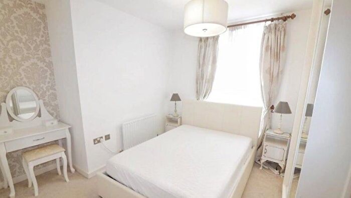 1 Bedroom Flat To Rent In Reginald Road, Forest Gate, E7
