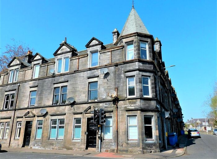 1 Bedroom Flat To Rent In Pittencrieff Street, Dunfermline, KY12