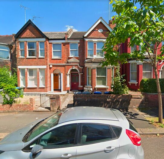 2 Bedroom Flat To Rent In Chandos Road, London, NW2