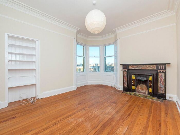 2 Bedroom Flat To Rent In () Morningside Road, Edinburgh, EH10