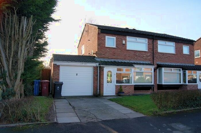 3 Bedroom Semi-Detached House To Rent In Mullion Close, Halewood, Liverpool, L26