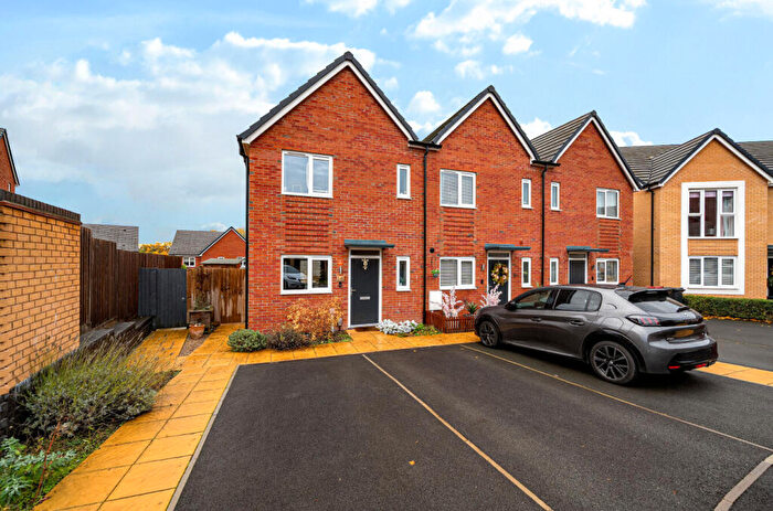 3 Bedroom End Of Terrace House For Sale In Tupton Road, Clay Cross, Chesterfield, S45