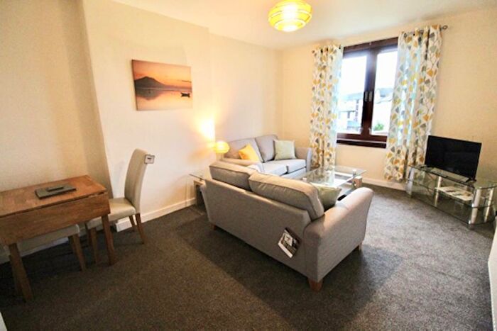 2 Bedroom Flat To Rent In Cattofield Terrace, First Floor, AB25