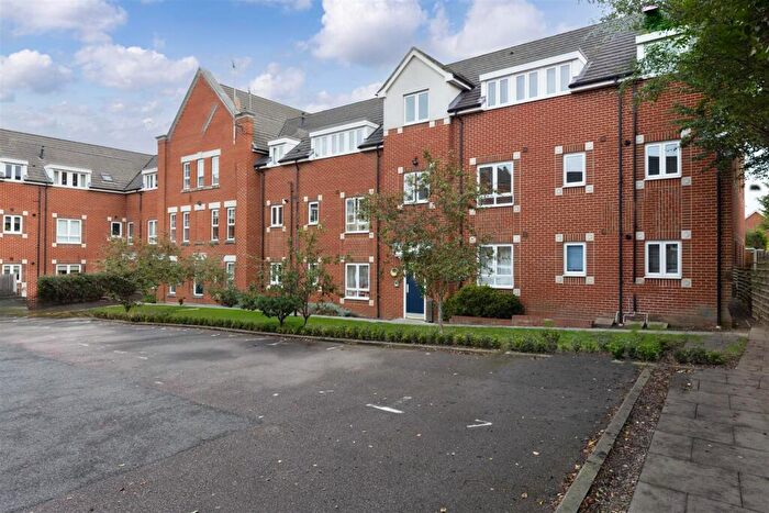 2 Bedroom Flat For Sale In Southalls Way, Norwich, NR3