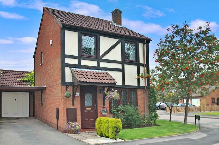3 Bedroom Detached House To Rent In Stanbrook Road, Monkspath, Solihull, B90