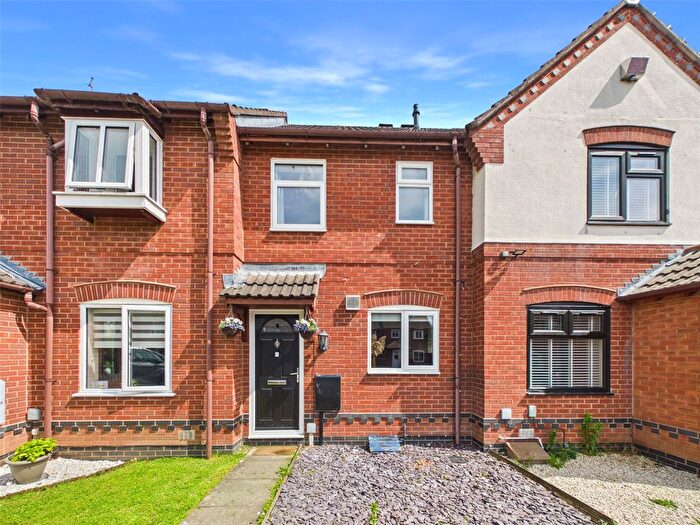 2 Bedroom Terraced House For Sale In Camberwell Drive, Worcester, Worcestershire, WR5
