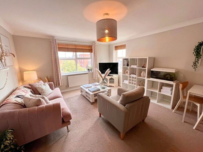 1 Bedroom Flat For Sale In Bandy Fields Place, Salford, M7