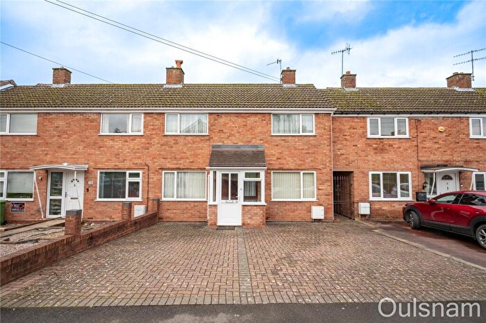 3 Bedroom Terraced House For Sale In Foxwalks Avenue, Bromsgrove, Worcestershire, B61