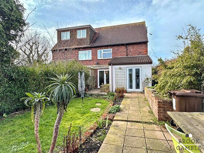 4 Bedroom House For Sale In Langney Rise, Eastbourne, BN23