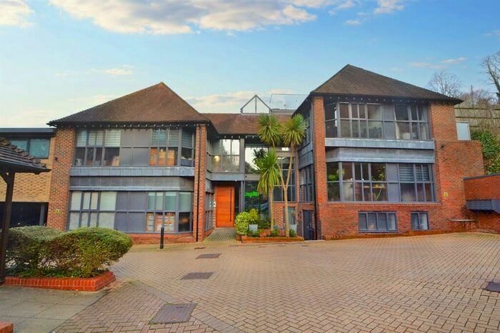 1 Bedroom Flat To Rent In Winchester City Centre, SO23