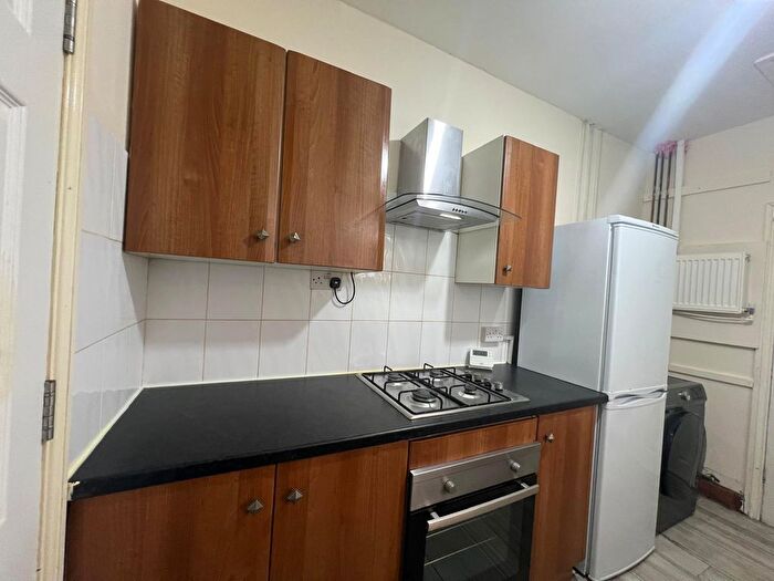 3 Bedroom Terraced House To Rent In Humber Avenue, Coventry, CV1