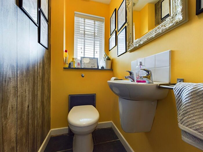 5 Bedroom Detached House For Sale In Trethiggey Crescent, Quintrell Downs, Newquay, TR8
