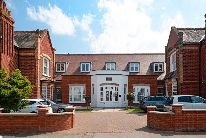2 Bedroom Flat For Sale In Flat, Leander Court, Graystone Road, Whitstable, Kent, CT5