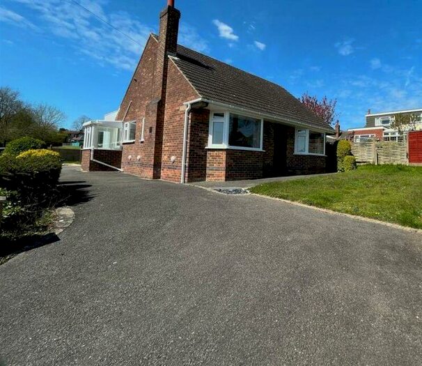 2 Bedroom Bungalow To Rent In Oldfield Drive, Swadlincote, DE11