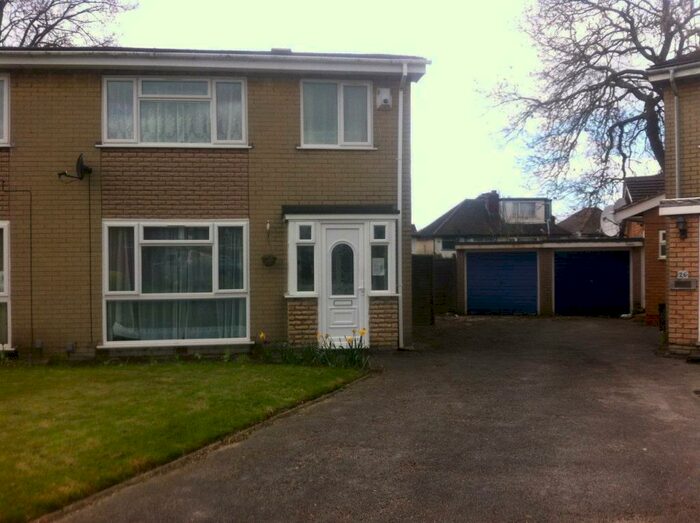 3 Bedroom Semi-Detached House To Rent In Christopher Road, Selly Oak, Birmingham, B29