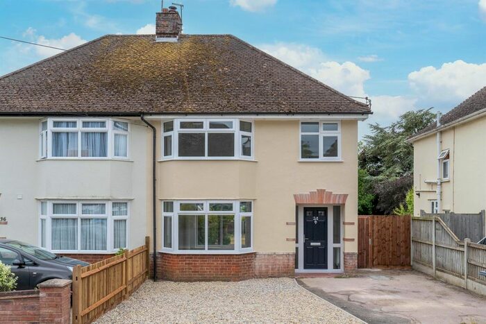 3 Bedroom Detached House To Rent In Highfields, Great Dunmow, Essex, CM6