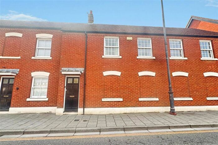 2 Bedroom Flat To Rent In Station Road West, Canterbury, Kent, CT2