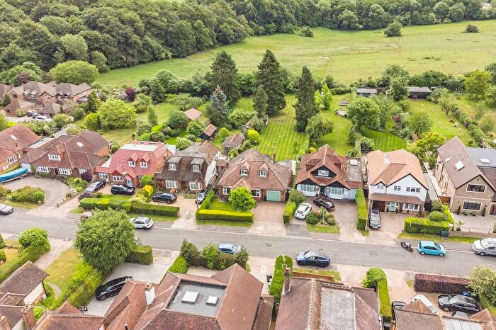 4 Bedroom Detached House For Sale In Nortoft Road, Chalfont St Peter, SL9