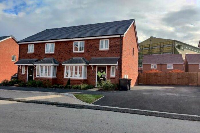 3 Bedroom Property To Rent In Mason Road, Bedford, MK42