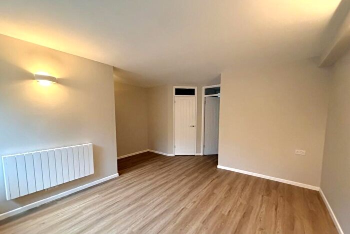 1 Bedroom Flat To Rent In Winchester City Centre, SO23
