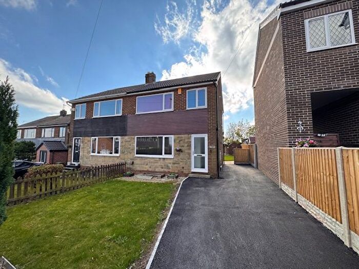 3 Bedroom Semi-Detached House To Rent In Moxon Street, Outwood, Wakefield, WF1