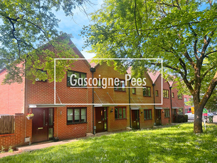 2 Bedroom House To Rent In Rooksdown, Basingstoke, RG24