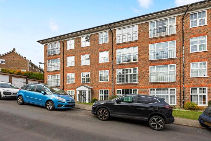 2 Bedroom Flat For Sale In Withdean Rise, Withdean, Brighton, BN1