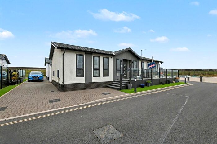 2 Bedroom Park Home For Sale In No Chain - Pebble Road, Sandy Bay, Canvey Island, SS8