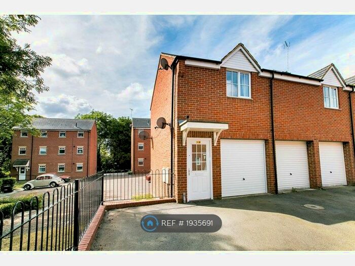 2 Bedroom Flat To Rent In Bletchley, Milton Keynes, MK3