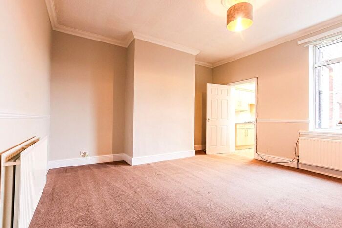 2 Bedroom Flat To Rent In Front Street, Camperdown, NE12
