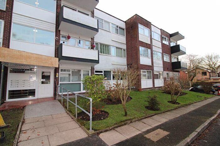 2 Bedroom Flat For Sale In Belvedere Court, St. Anns Road, Prestwich Manchester, M25