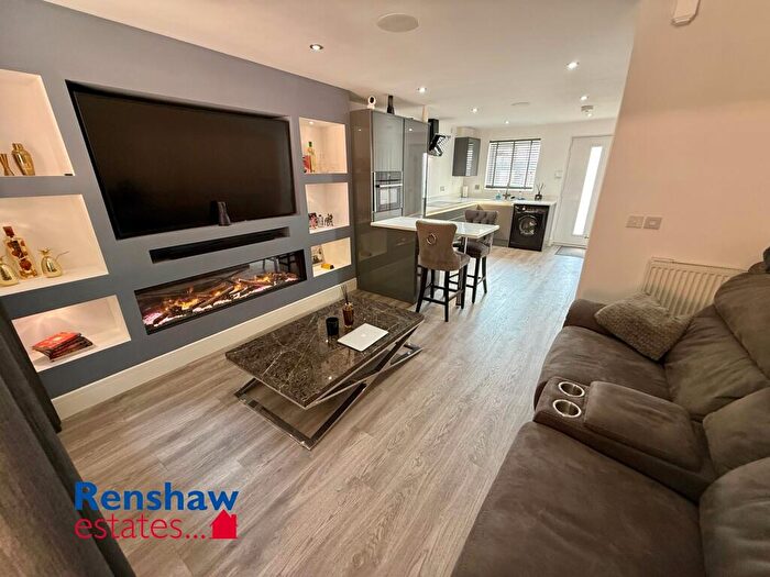 2 Bedroom End Of Terrace House For Sale In Malthouse Road, Ilkeston, Derbyshire, DE7