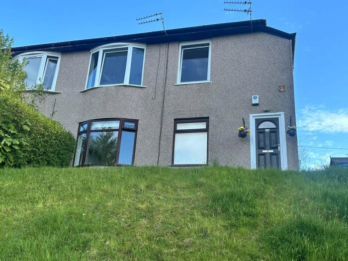 3 Bedroom Flat To Rent In Montford Ave, Kings Park, Glasgow, G44