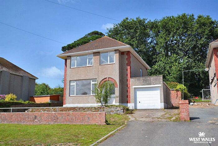3 Bedroom Detached House For Sale In Hillside Close, Goodwick, SA64