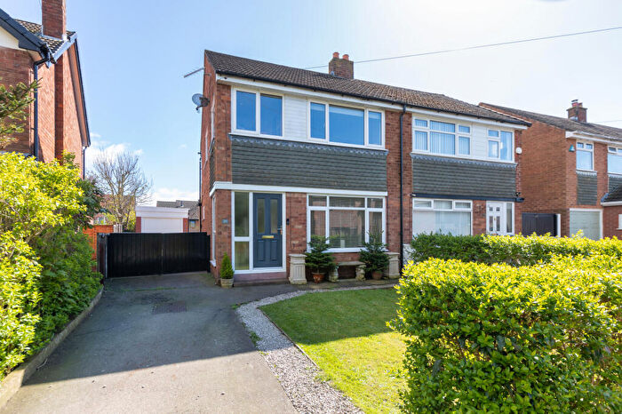 3 Bedroom Semi-Detached House For Sale In Oak Lane, Newton, PR4