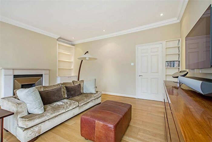 2 Bedroom Flat To Rent In Tachbrook Street, Pimlico, London, SW1V