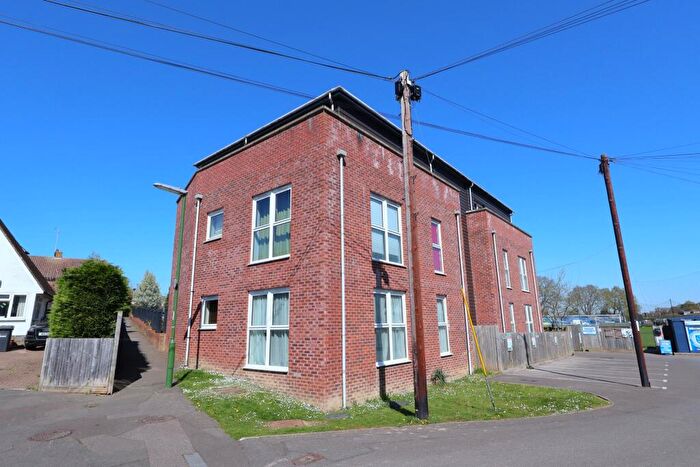 2 Bedroom Apartment For Sale In Boston Road, Haywards Heath, RH16