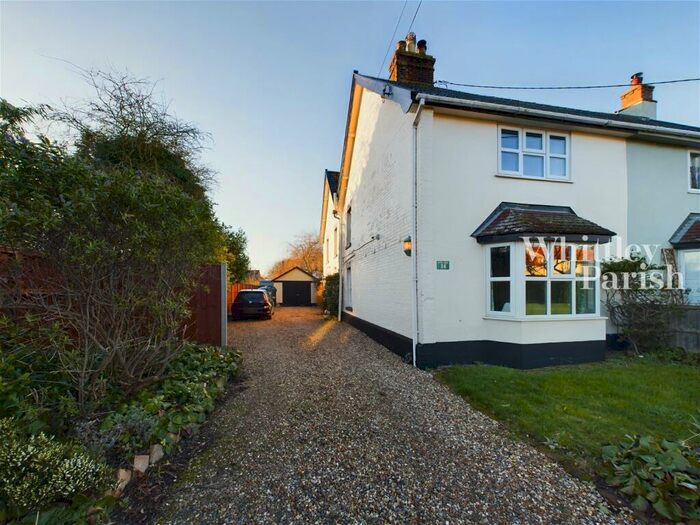 4 Bedroom Semi-Detached House For Sale In The Street, North Lopham, Diss, IP22