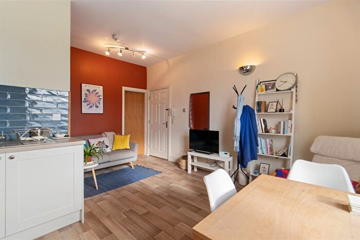 1 Bedroom Flat For Sale In Oriel House, Flat, Worcester Road, Malvern, Worcestershire, WR14