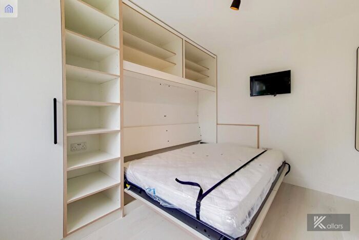 1 Bedroom Terraced House To Rent In Hospital Way, Hither Green, London, SE13