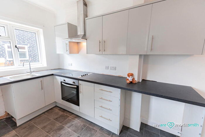 3 Bedroom End Of Terrace House To Rent In Winster Road, Hillsborough, Sheffield, S6