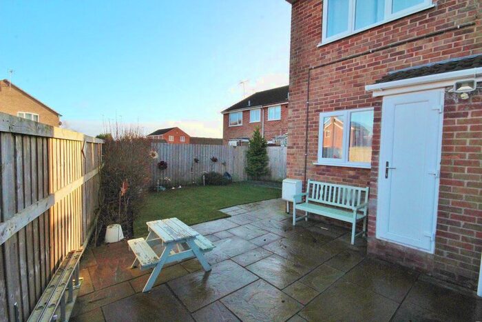 1 Bedroom Maisonette To Rent In Sycamore Court, Barlby, Selby, YO8