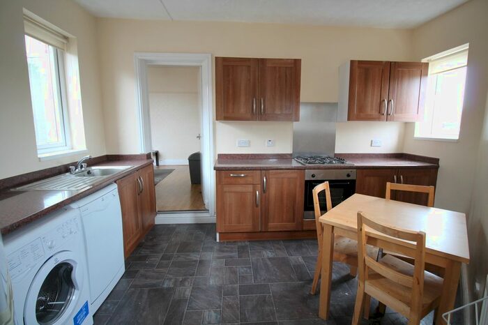 2 Bedroom Maisonette To Rent In Springbank Road, Sandyford, NE2