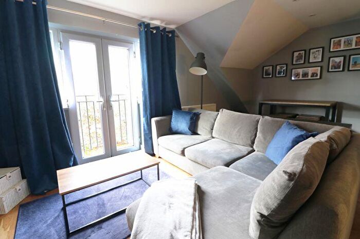 1 Bedroom Flat For Sale In Hambledon Road, Waterlooville, PO7